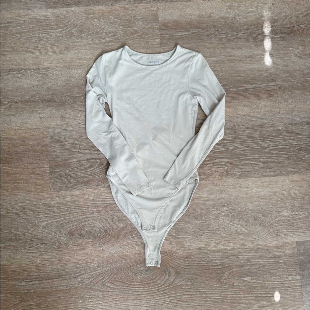 Old Navy Cream Long Sleeve Bodysuit